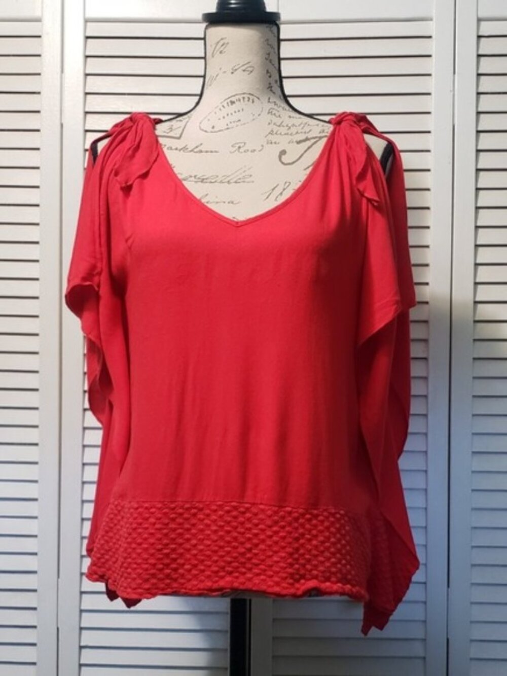 Ella Moss Sleeveless Flutter Top Women's XS Red Knot Shoulder Ties V-Neck‎ Tank